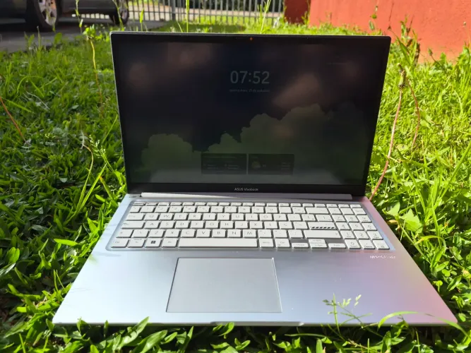 Notebook ASUS Vivobook 15 - i5 13ª Geração | 8GB RAM | SSD 512GB