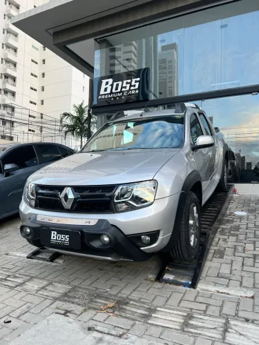 Renault Duster Oroch Dyna. 2.0 Hi-flex 16V Mec. 2016