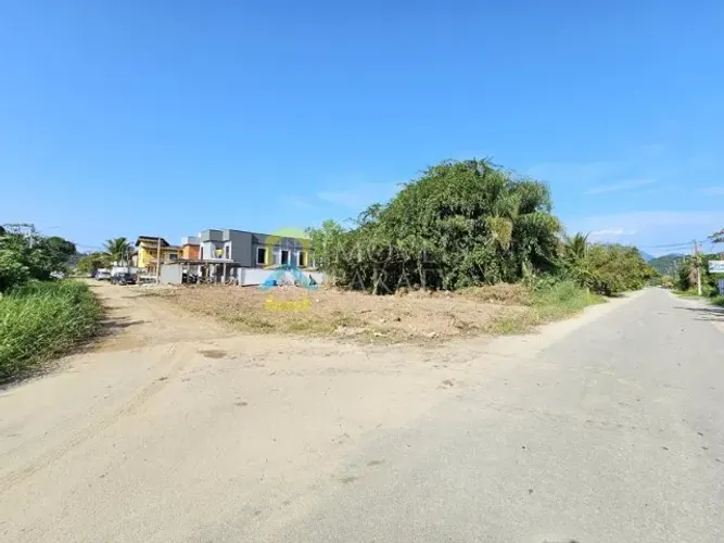Lotes a Venda de 360m2 Escriturados no Bairro Jabaquara e a Poucos mts do mar em Paraty rj
