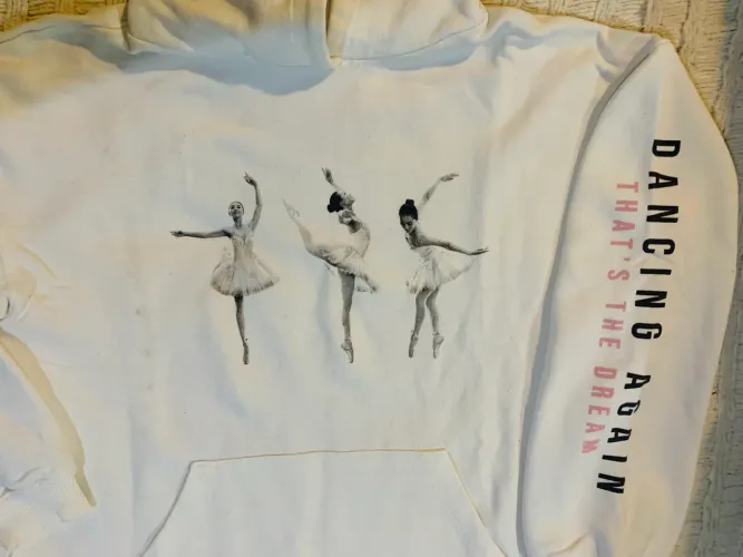 Moletom Zara Kids Branco com Capuz Bailarinas Tam. 13/14