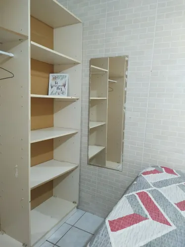 Aluguel quarto moça
