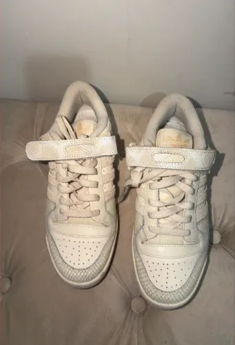 Adidas forum low 37