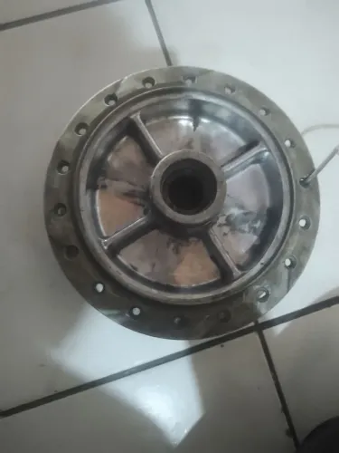 CUBO DE MOTO PTA VENDER EM PERFEITO ESTADO