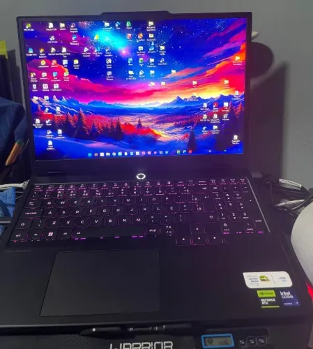 Notebook Lenovo Legion 5i (RTX 5060 / Ultra 7 255HX)