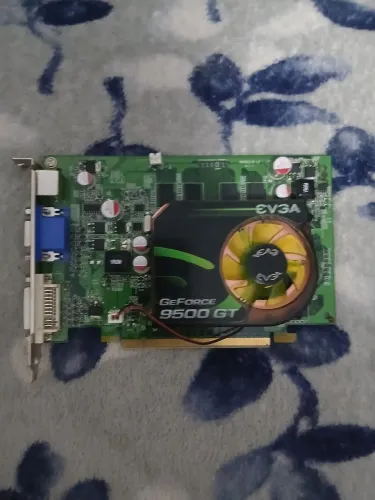 Placa de Vídeo EVGA GeForce 9500 GT