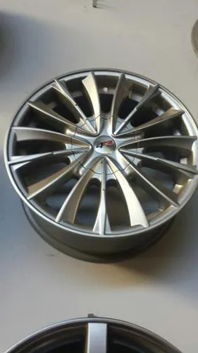 Roda aro 18 Raiada diamantada com Prata 4R Honda civic 5X114 jogo