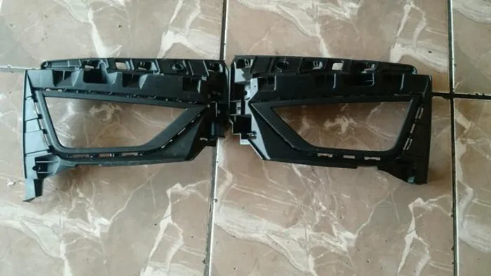 Grade do farol de milha Volkswagen polo/virtus (preço unitário)