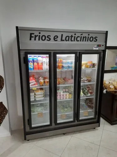 Expositor 3 Portas Auto Serviço Frios e Laticinios linha Junior