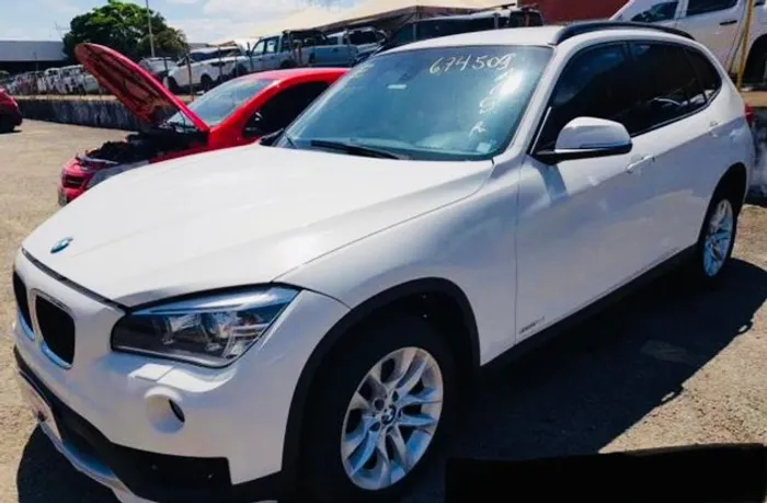 SUCATA BMW X1 2015/2015 2.0 TURBO FLEX 184 cv?s