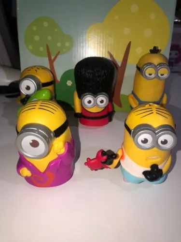Bonecos Minions