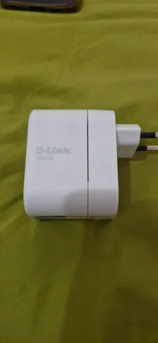 Roteador portátil d link dir 505 com saída USB 