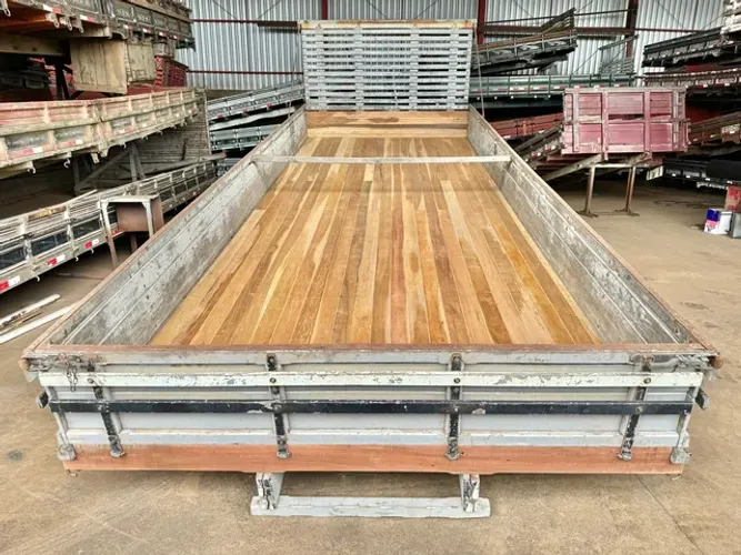 CARROCERIA MADEIRA 6,20