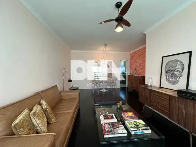 Apartamento - / Residencial / Copacabana