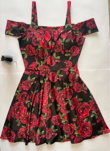 Vestido Floral preto e vermelho tam M da J. Haval