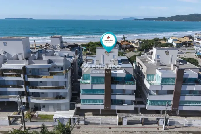 Apartamento à Venda em Mariscal  Bombinhas/SC  A 150 Metros do Mar