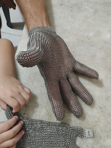 Luva de segurança em malha de aço inox