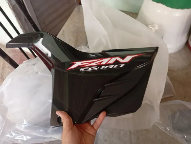 Tampas laterias fan/Titan 160 