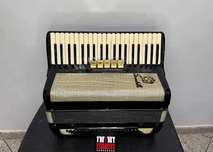Acordeon Scandalli Serie Ouro