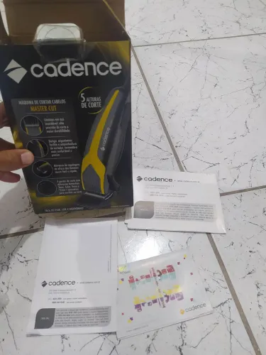 Máquina de Cortar Cabelo Cadence Master Cut