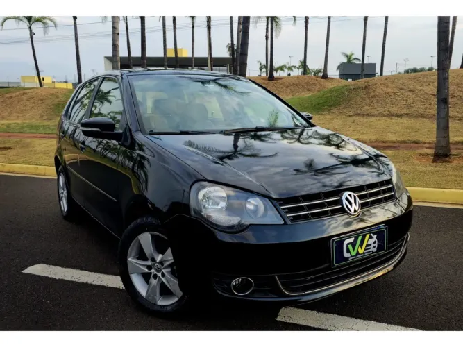 Volkswagen Polo 1.6 MI Flex 8V 4P 2014