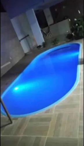 PISCINA DE FIBRA INSTALADA COM CASA DE MAQUINAS E CONJUNTO FILTRANTE