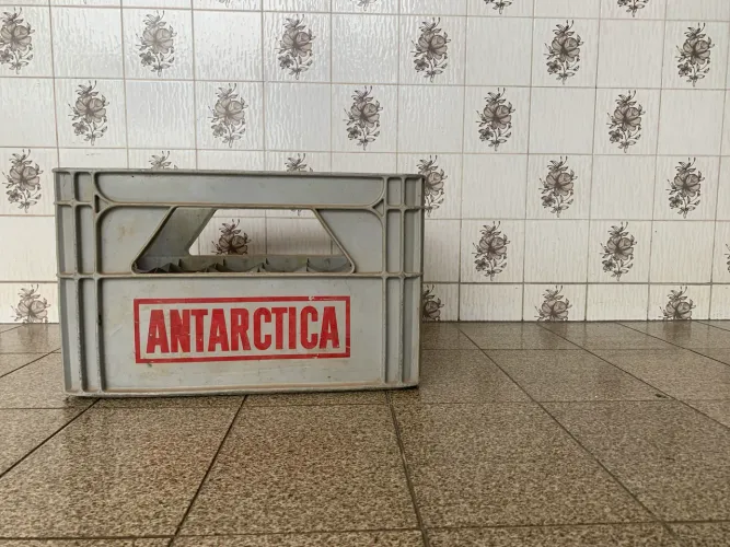 Caixa de engradado Antártica para transporte de cerveja