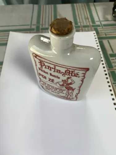 Frasco de bebida Antigo Porta Mé 