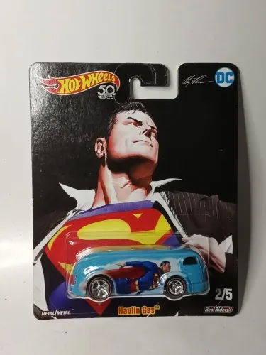 Hot Wheels Haulin Gas Superman - 1:64 - Premium