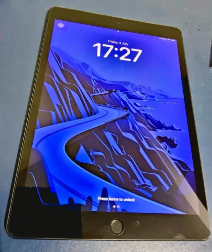 iPad 9* Tablet Tab Apple, Tela Retina - 256GB - Wi-Fi