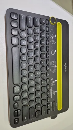 Teclado Bluetooth Logitech K480 - Conecta em 3 dispositivos ao mesmo tempo. 