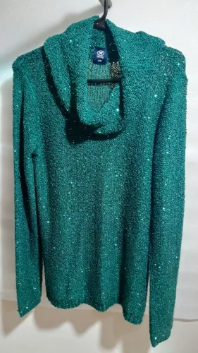 BLUSA MEIA ESTAÇÃO GOLA ROLE DE LANTEJOLAS PARA EVENTOS HERING TAMANHO M/M