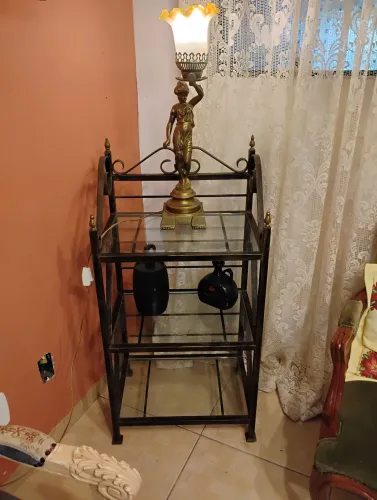 Estante porta bibelot