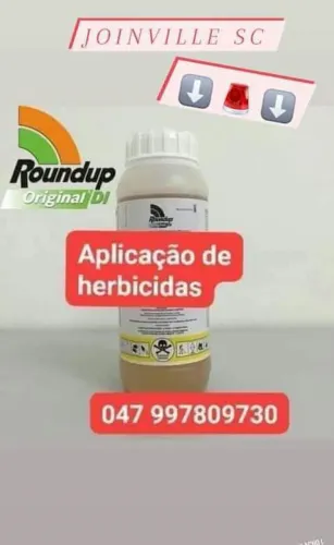 Aplicação de herbicida roundap original mata matos 