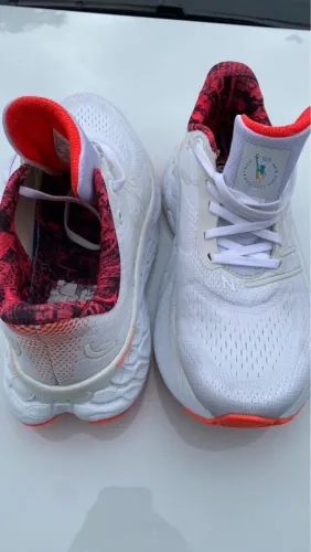 Tênis New Balance More V4 Fresh Foam X - TCS New York City Marathon