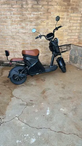 Scooter elétrica