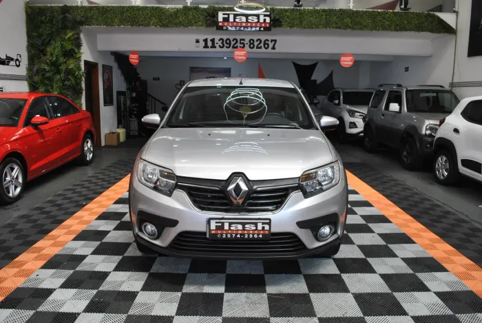 Renault Logan Intense Flex 1.6 16V 4P Aut. 2020