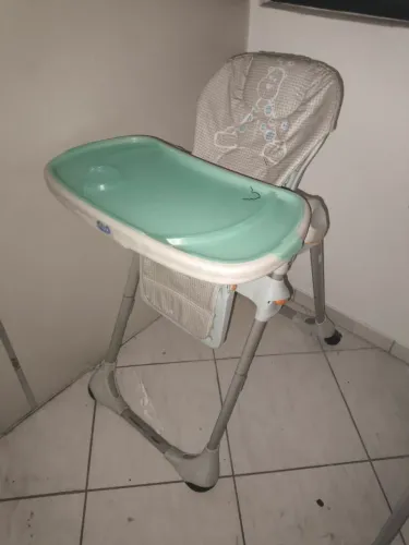 Cadeira de alimentação infantil 