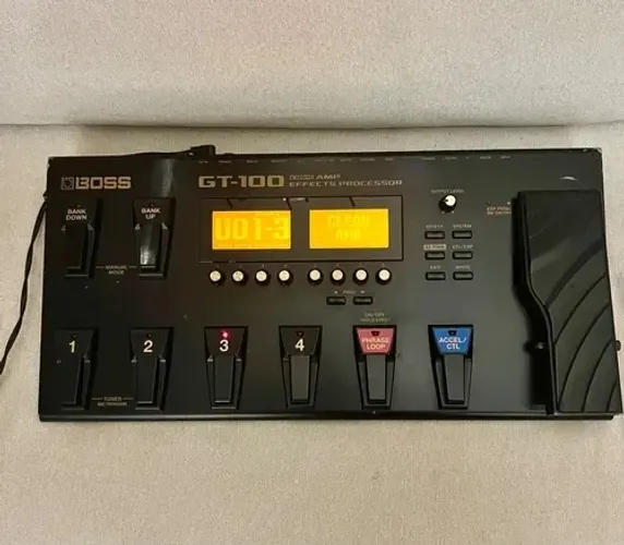 Boss GT 100