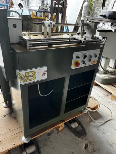 Máquina Enrolar Bobinadeira GB Mecânica Com Expulsão Para Fio / Jóias (Usado)