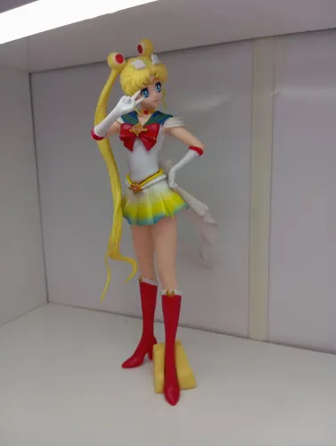Action figure sailor moon