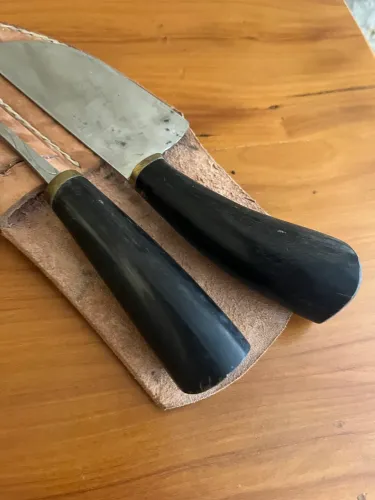 Conjunto de faca e garfo artesanal
