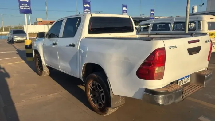 Toyota Hilux CD 4X4 2.8 Diesel Mec. 2019