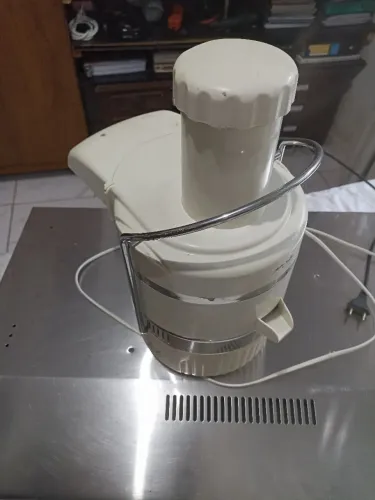 Juice Maker - Espremedor de Frutas