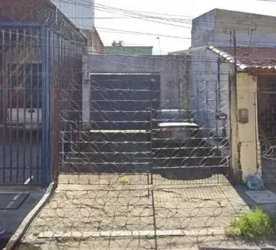 (TE8248) - Um Terreno medindo 251,10m², localizado no bairro Centro.