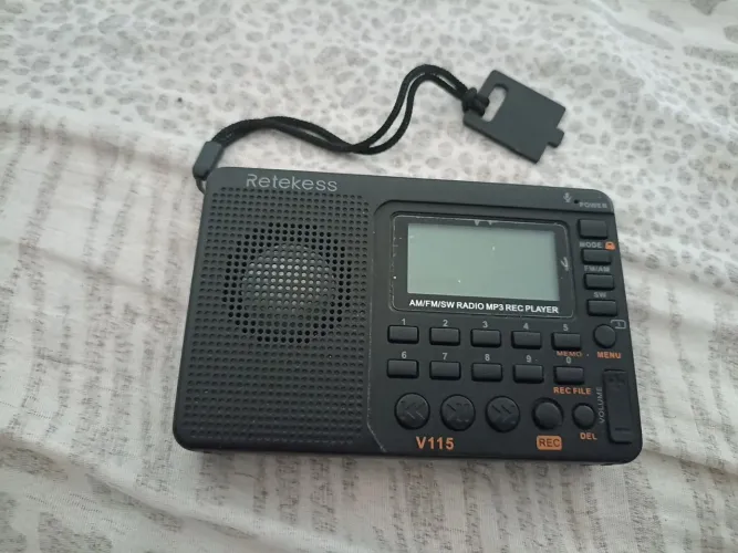Rádio AM/FM/SW MP3 Player Retekess V115