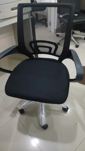 Cadeira de escritório R$235,00 cada