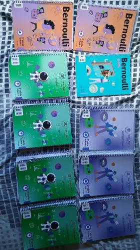 Livros Bernoulli 2° ano do EM - LEIA A DESCRIÇÃO
