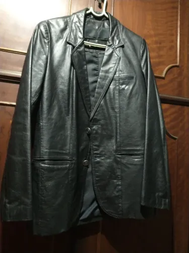 Casaco de couro preto