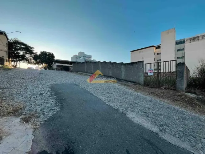 Lote localizado no bairro São José