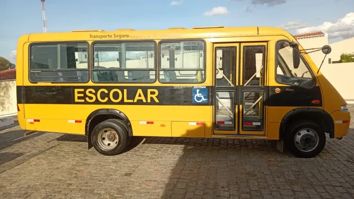 Ônibus Iveco city class 